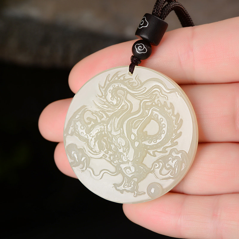 新疆天然和田玉圆形龙牌玉吊坠男士龙形玉吊坠正品玉龙挂件玉佩