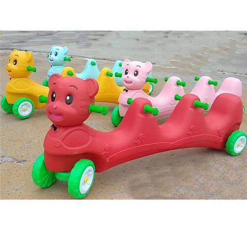 幼儿园多人协力车比赛车儿童室内双人助力车户外可转弯三人滑行车