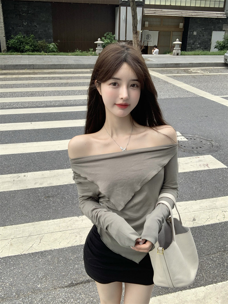 价一字肩长袖t恤女不规则斜肩性感紧身气质露肩上衣,女装t恤,大队长