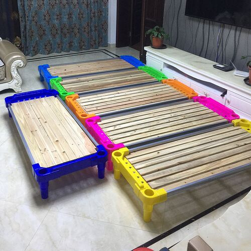 新款儿童使用通铺床幼儿园床幼儿塑料木板床学生午休统铺床午托床_不