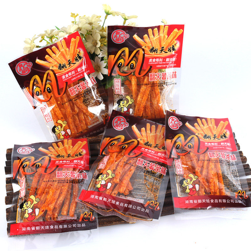 热销辣翻天薯条_翻天娃翻天薯条味辣条 辣翻天辣条面筋辣片麻辣零食