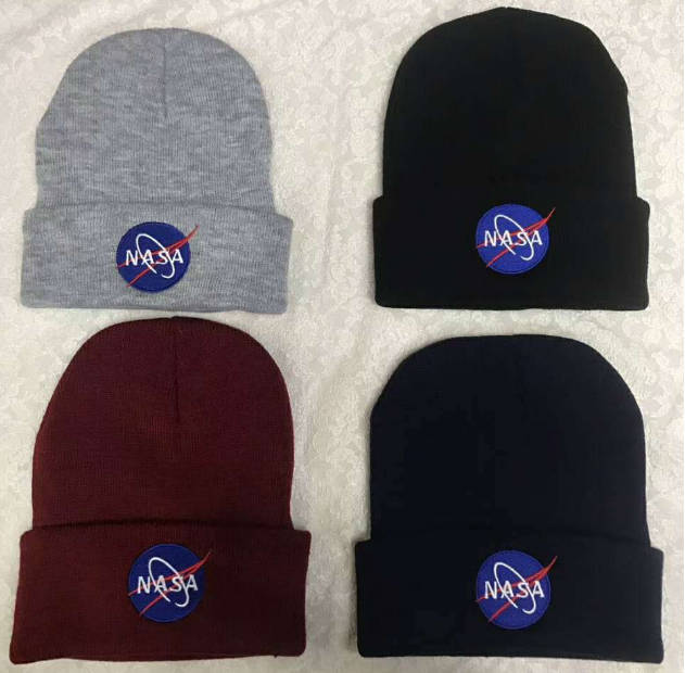 外贸字母刺绣针织帽纯色男女毛线冷帽NASA winter hat在类目 服饰配件/皮带/帽子/围巾, 帽子中 - 来自Buy2taobao.com提供专业的淘宝代购服务