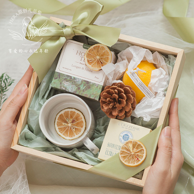 欧舒丹伴手礼女伴娘结婚高档实用姐妹团高端礼盒新娘回礼生日礼品