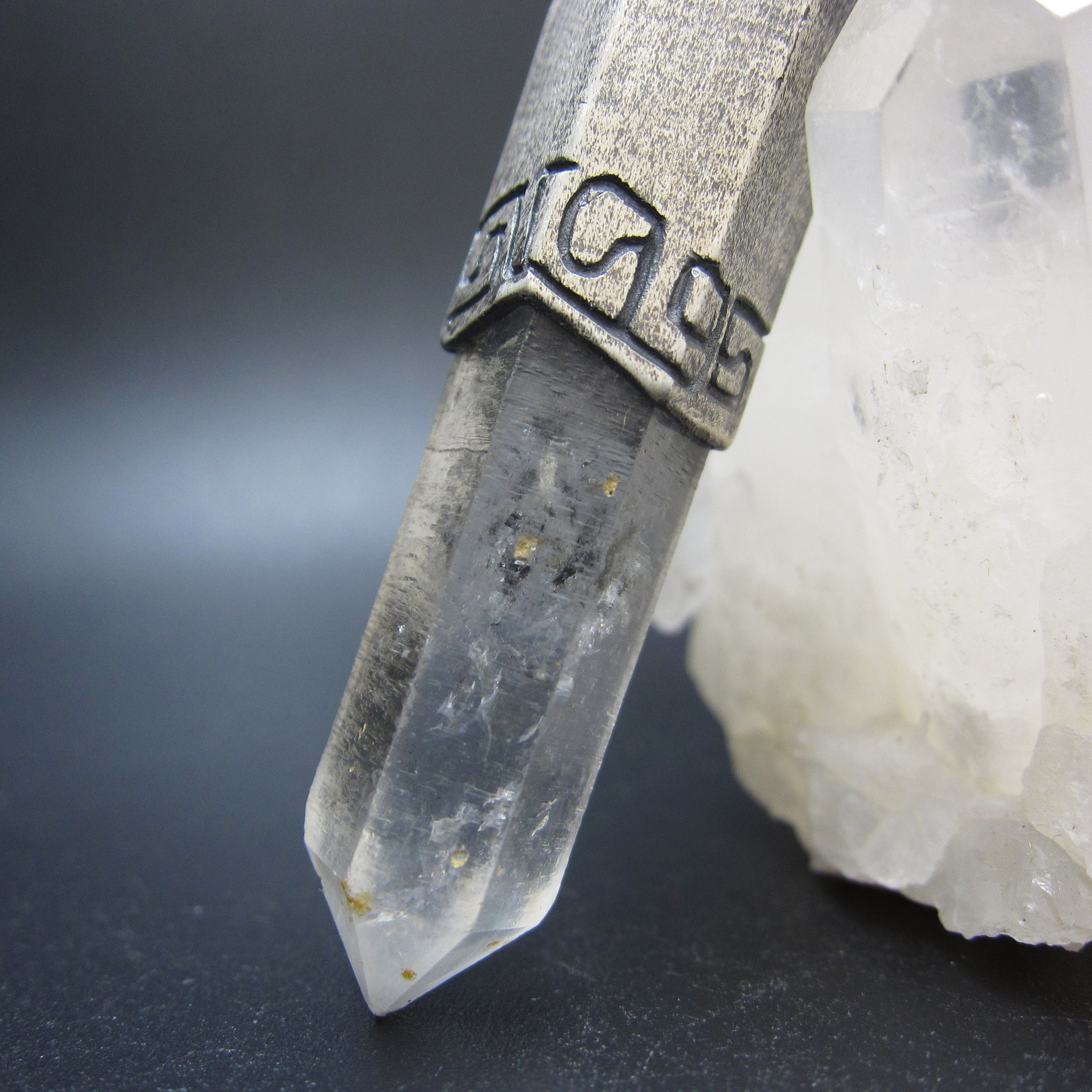 【手艺人直供】纯银手工镶嵌天然白水晶原石水晶矿石吊坠