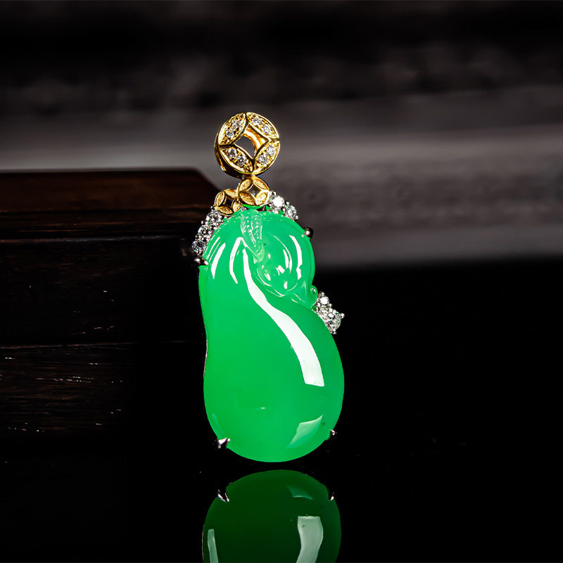 天然翡翠a货甜美阳绿高档钱袋如意吊坠18k金代代有钱绿挂件老坑