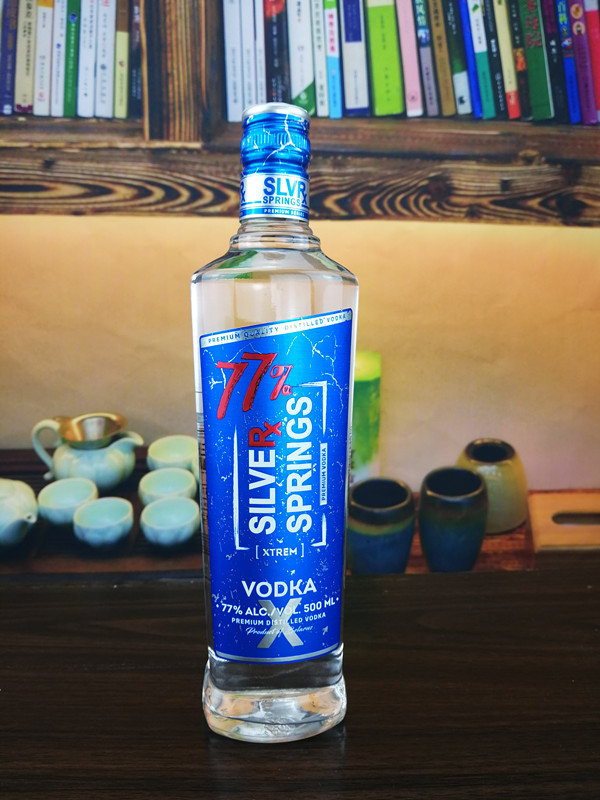 白俄罗斯原装进口高度烈酒蓝魂原味伏特加77度鸡尾酒洋酒vodka77
