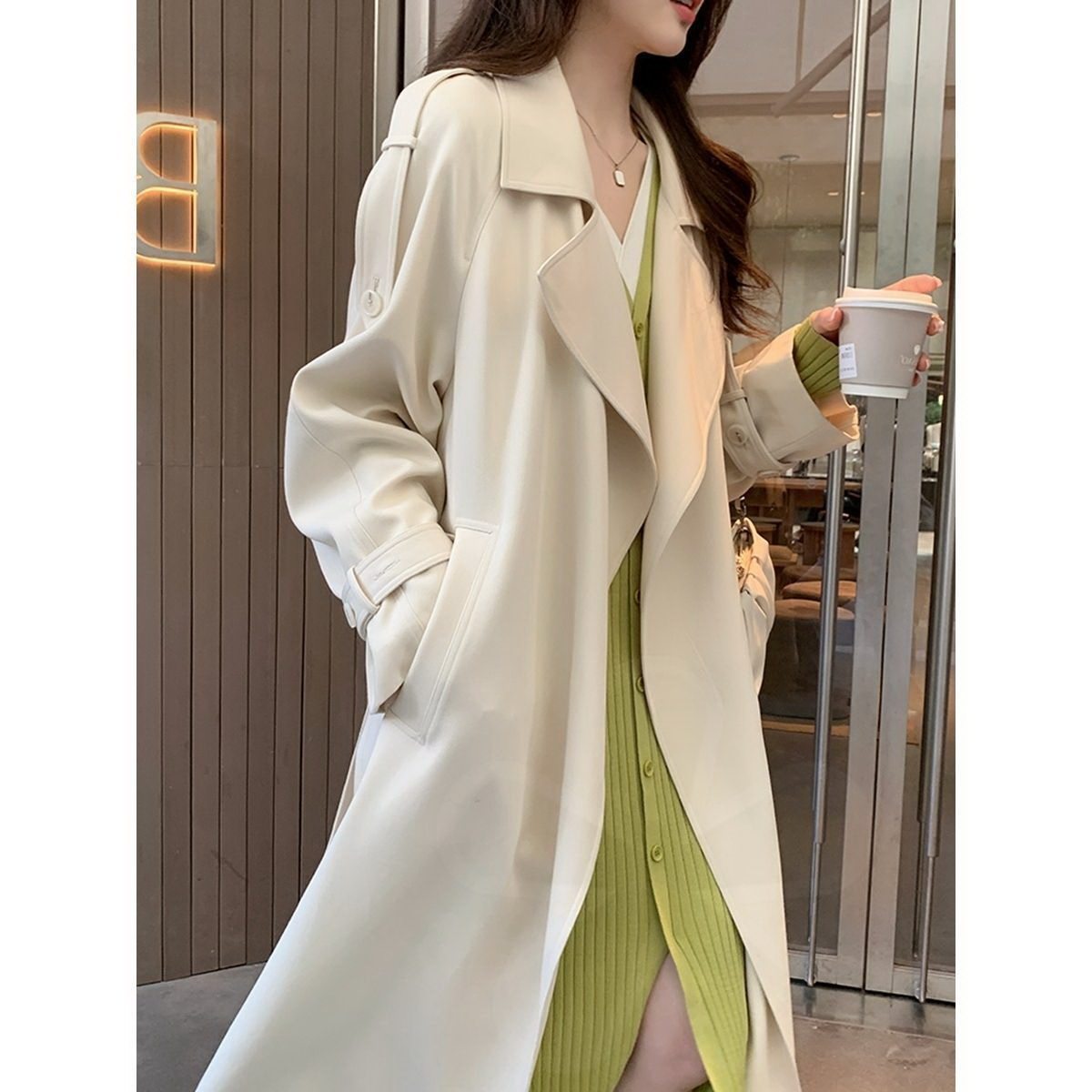 2022新款春秋白色风衣外套女中长款气质垂感今年流行英伦风小个子