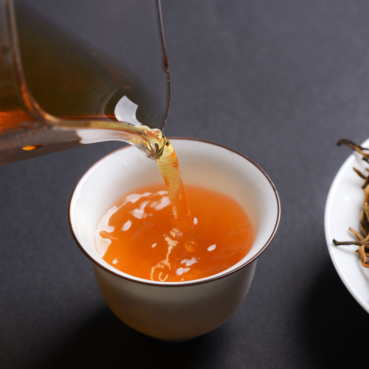 1公斤拍 2017年凤庆蜜香金芽滇红茶