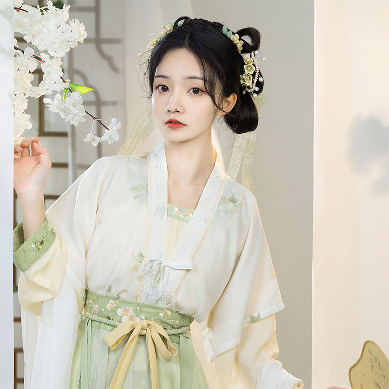 梨花朵朵 清水溪汉初原创唐制汉服女圆领春夏齐腰襦裙显瘦八破裙