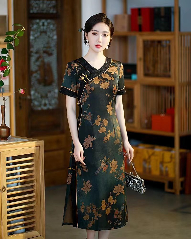 2022年新款醋酸改良v领奥黛旗袍裙中国风大码中老年妈妈秋季低领