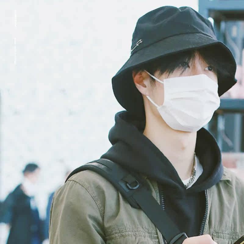 特价易烊千玺同款帽子女_肖战易烊千玺同款渔夫帽韩版帽子别针个性女