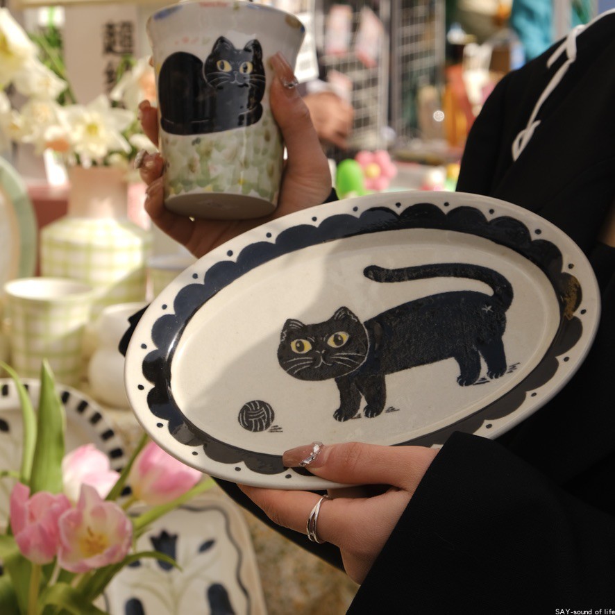 原创sayone玩球儿的猫手绘釉下彩高温陶瓷椭圆盘餐具大平盘宠物