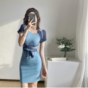 Sexy color matching short sleeve skirt with neck strap