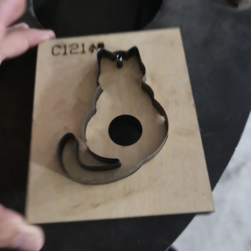 diy手工皮具刀模:小猫皮具刀模挂件,包包皮具,钥匙扣挂件c121