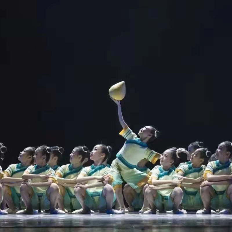 第十一届小荷风采《童年的柚子灯》同款舞蹈演出定制舞台表演服饰