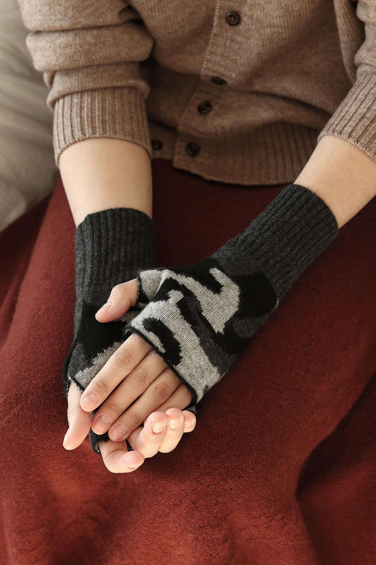 apc欧小众新针织长款秋冬女士半截露指迷彩保暖半指无指羊绒手套