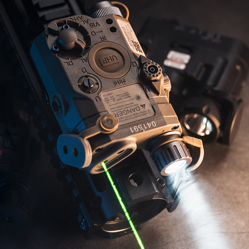 peq15uhp战术手电绿激光水弹枪改装锦明8代锦明9代10代元素沃德森