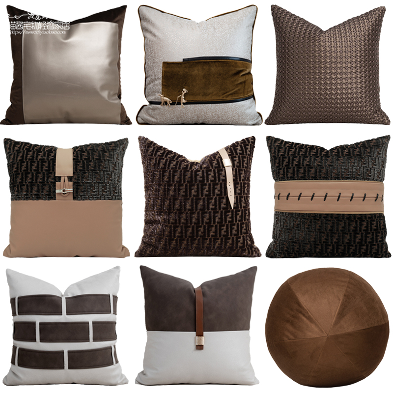 意式轻奢伯爵深棕色F割绒复古高端样板间软装设计师沙发抱枕靠垫