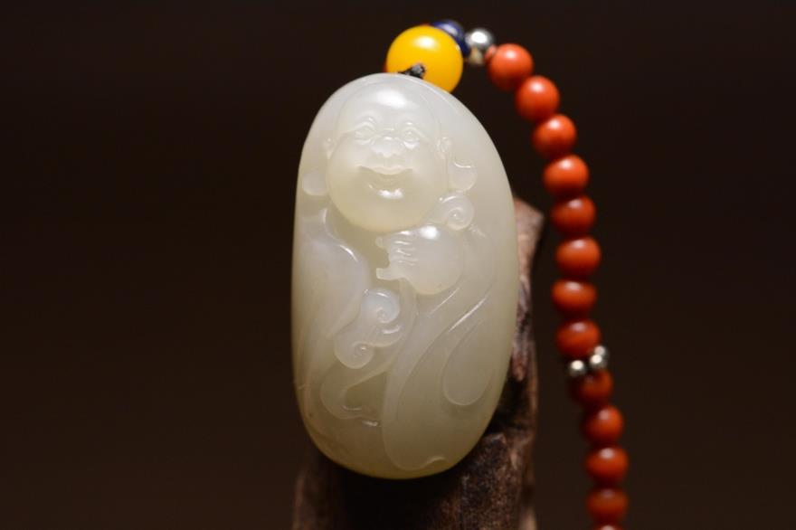 海派玉雕大师张良作品 满皮 新疆和田籽料 弥勒佛 精品挂件