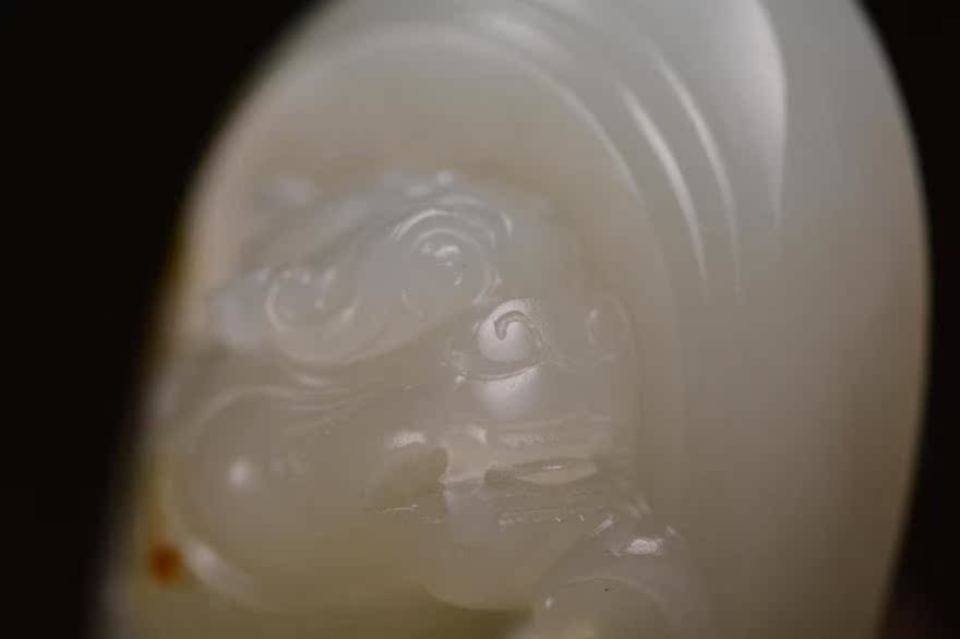 海派玉雕大师张良作品 和田玉 貔貅 瑞兽 挂件 23.1克