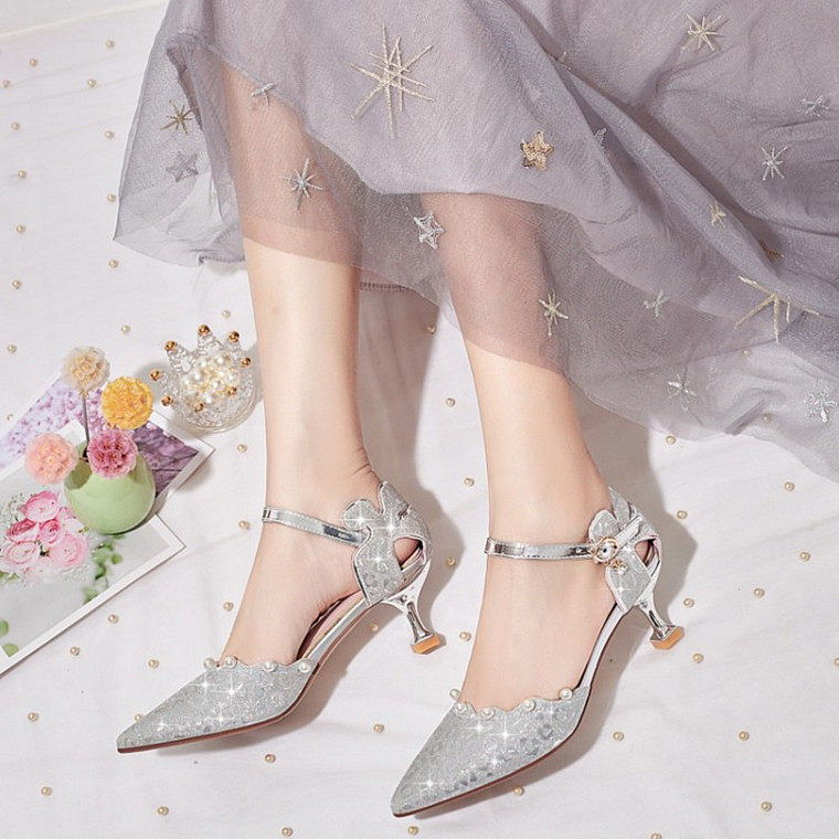 妙豆熊旗舰店的优惠券大全—女童皮鞋公主鞋儿童高跟鞋尖头小女孩走秀