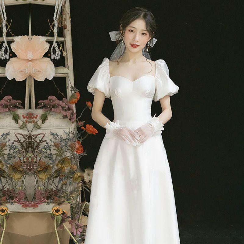 缎面轻婚纱2020新款白色简约显瘦复古宫廷公主裙森系婚纱裙赫本风|msdalam kategori Butik wanita / wanita, perkahwinan/Cheongsam/pakaian, perkahwinan - dari Buy2taobao.com untuk memberikan perkhidmatan ejen Taobao profesional membeli
