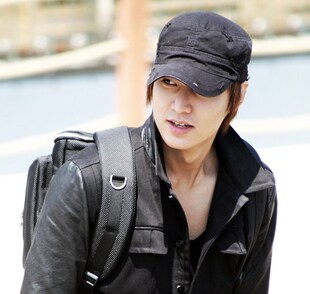 城市猎人李敏镐李明浩同款帽子军帽平顶帽男女明星情侣帽韩版,可在折