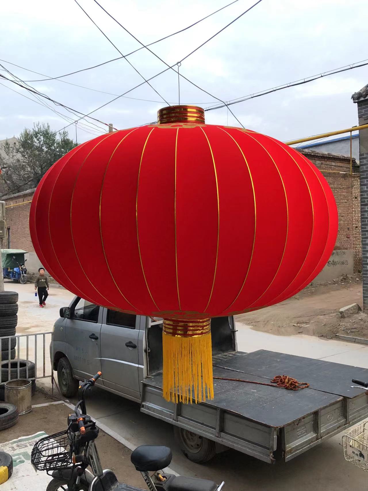 大红灯笼铁口植绒绸缎布新年春节灯笼直径1米2米户外特大号灯笼