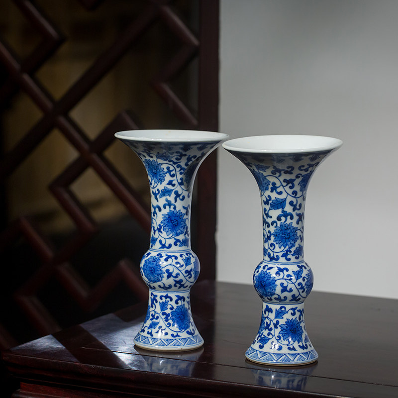 清乾隆青花缠枝莲纹花觚一对文玩古董瓷器艺术品摆件收藏真品