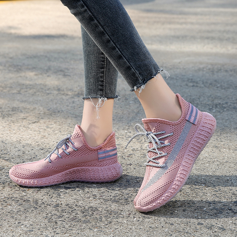 运动鞋女2020春季新款韩版百搭网红跑步鞋网面透气休闲飞织单鞋女在类目 女鞋, 低帮鞋中 - 来自Buy2taobao.com提供专业的淘宝代购服务