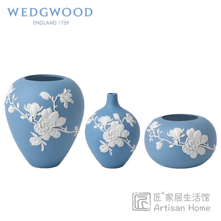 现货英国WEDGWOOD木兰芳华花瓶浮雕玉石台面插花花瓶客厅创意摆件