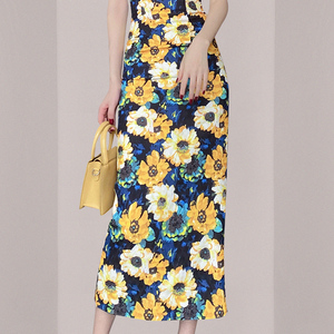 2022 fashion temperament Korean large flower print long slim sexy V-neck wrap hip dress