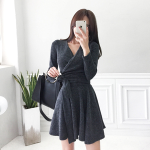 Spot 2021 autumn winter new V-Neck long sleeve knitted dress Korean slim lace up dress women