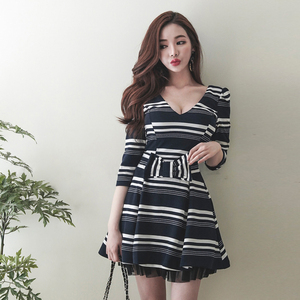 V-neck sexy striped A-line skirt bow dress