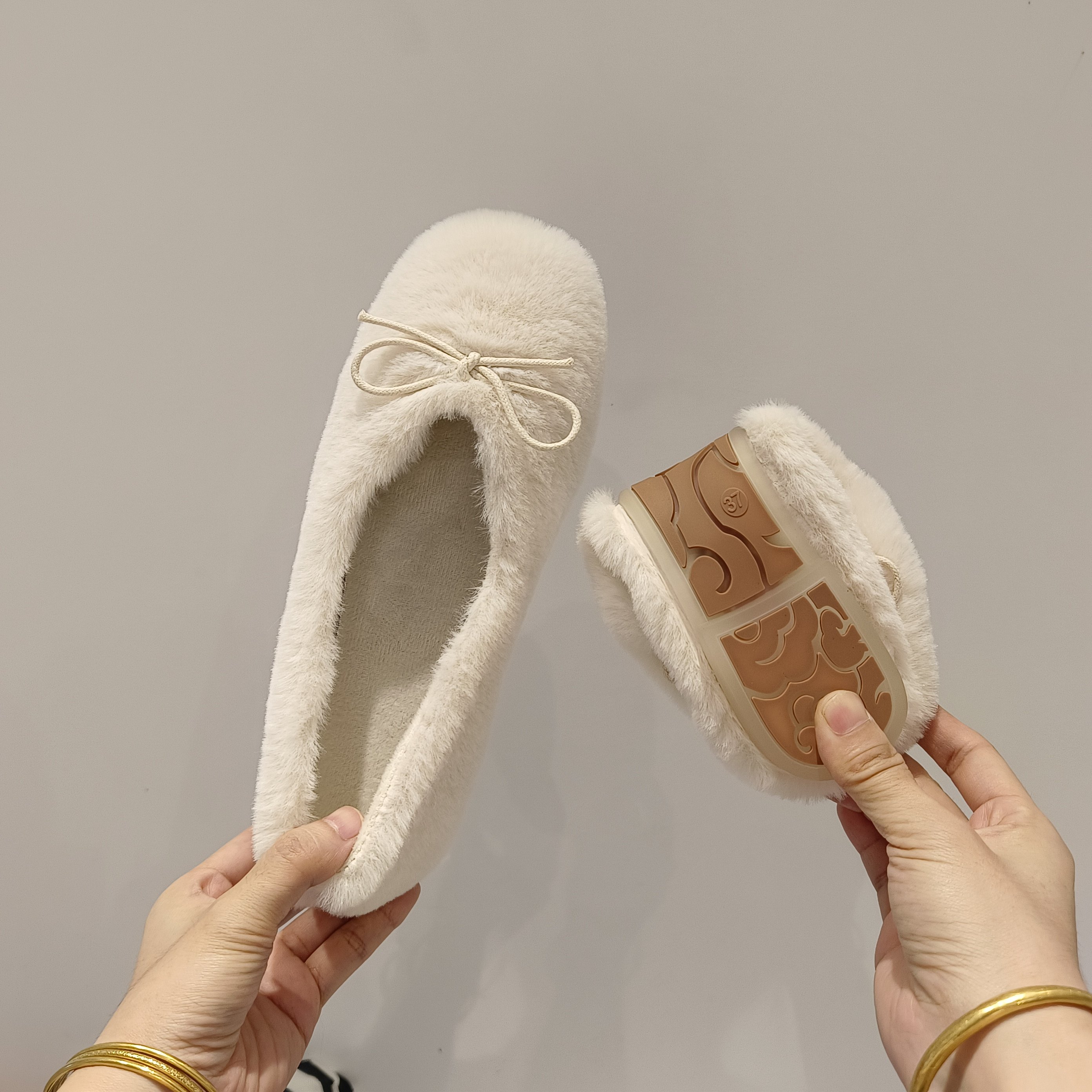 秋冬仙女风带毛毛平底单鞋女平跟软底加绒奶奶鞋百搭防滑保暖棉鞋