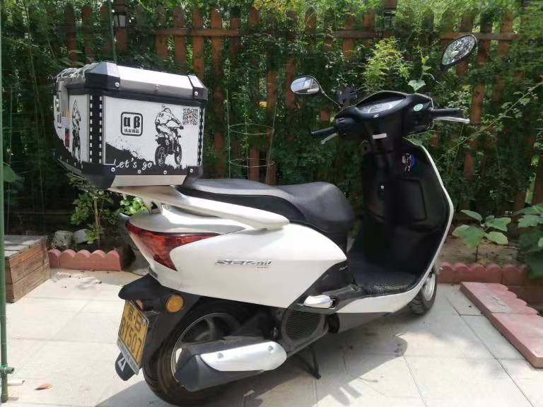 适用于本田佳御摩托车铝合金尾箱ns125ex125dio125ns110nx125踏板