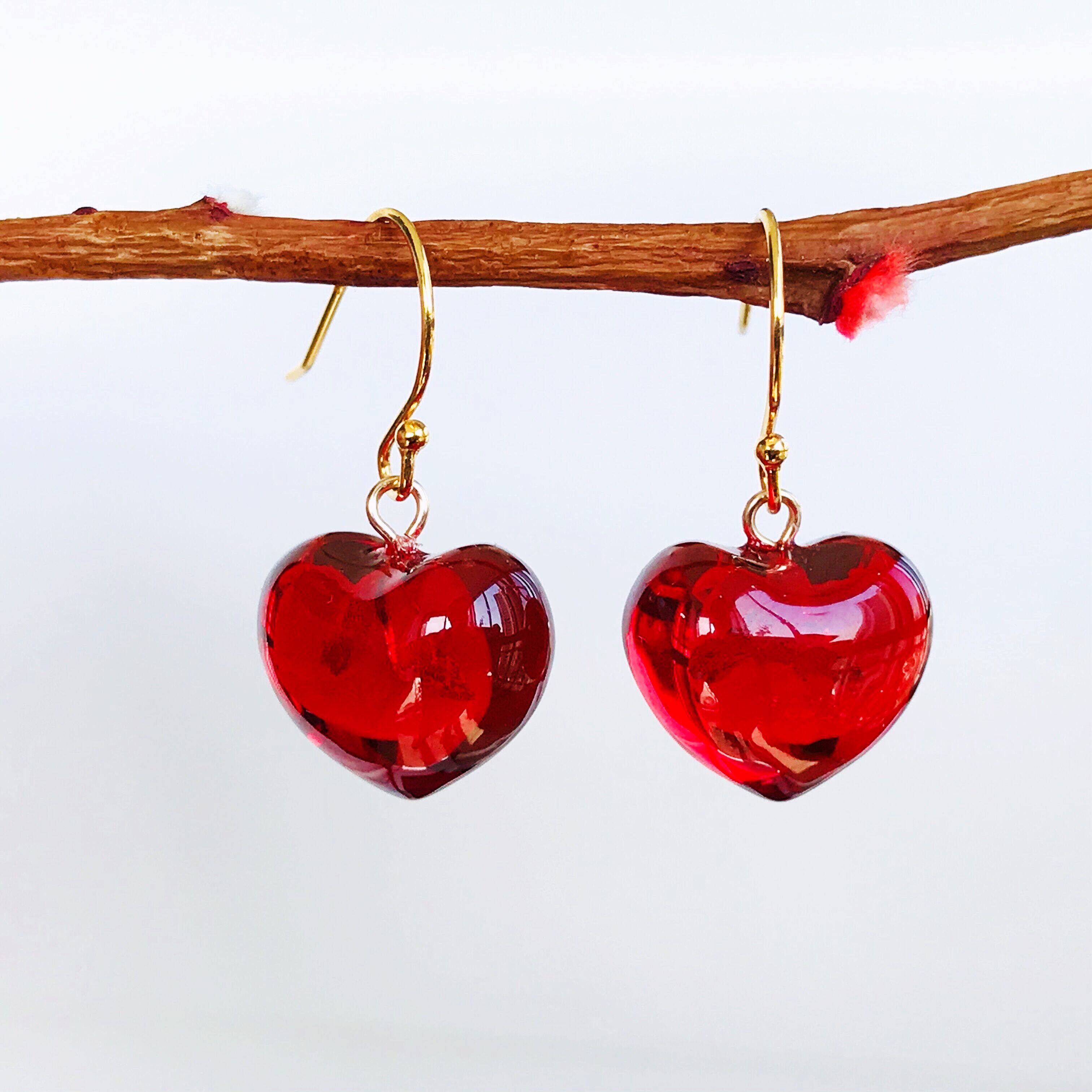 喵可丨原创设计手工制作耳环立体红色小爱心耳勾甜美百搭可爱耳饰