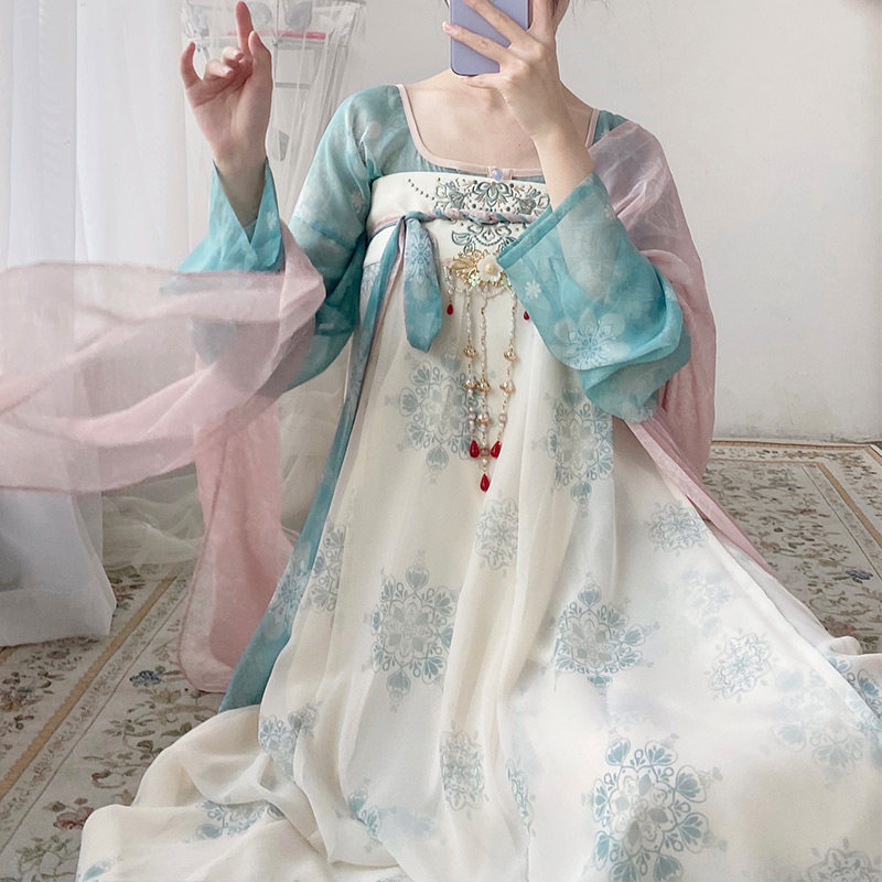 新品远山乔【天水碧】原创唐制汉服女夏季薄款坦领上