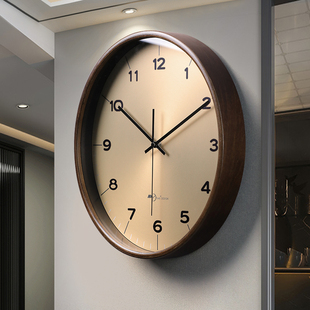 简约现代挂钟2024新款高档钟表挂墙创意挂表大气客厅实木静音时钟