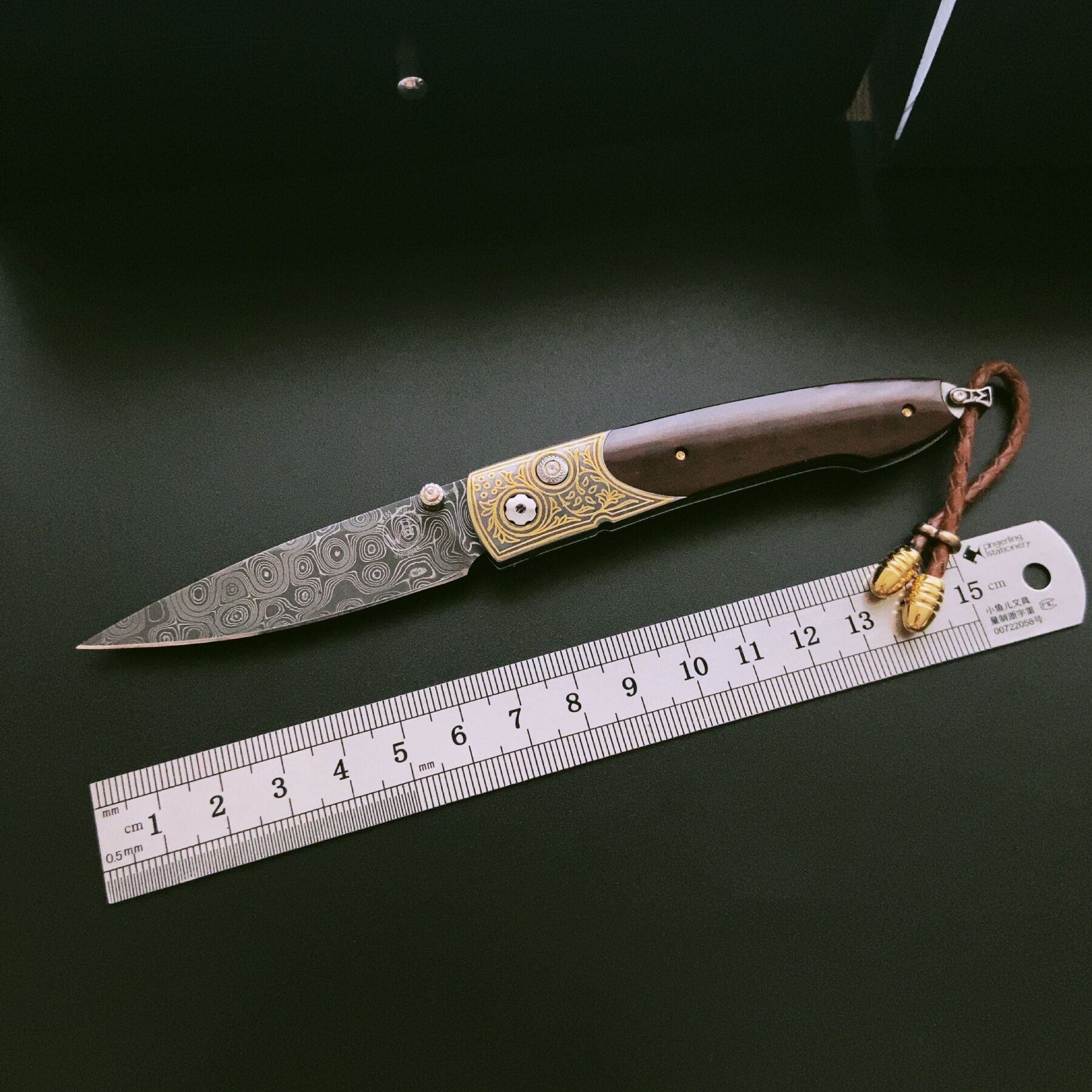 刀具现货美国威廉亨利b10了望24k金宝石镶嵌蛇纹木柄雨滴纹大马小折刀