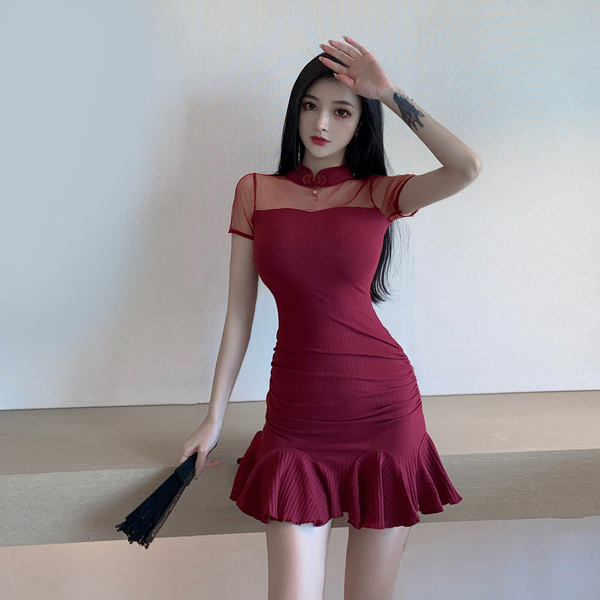 Red cheongsam waist net lace fishtail hip dress