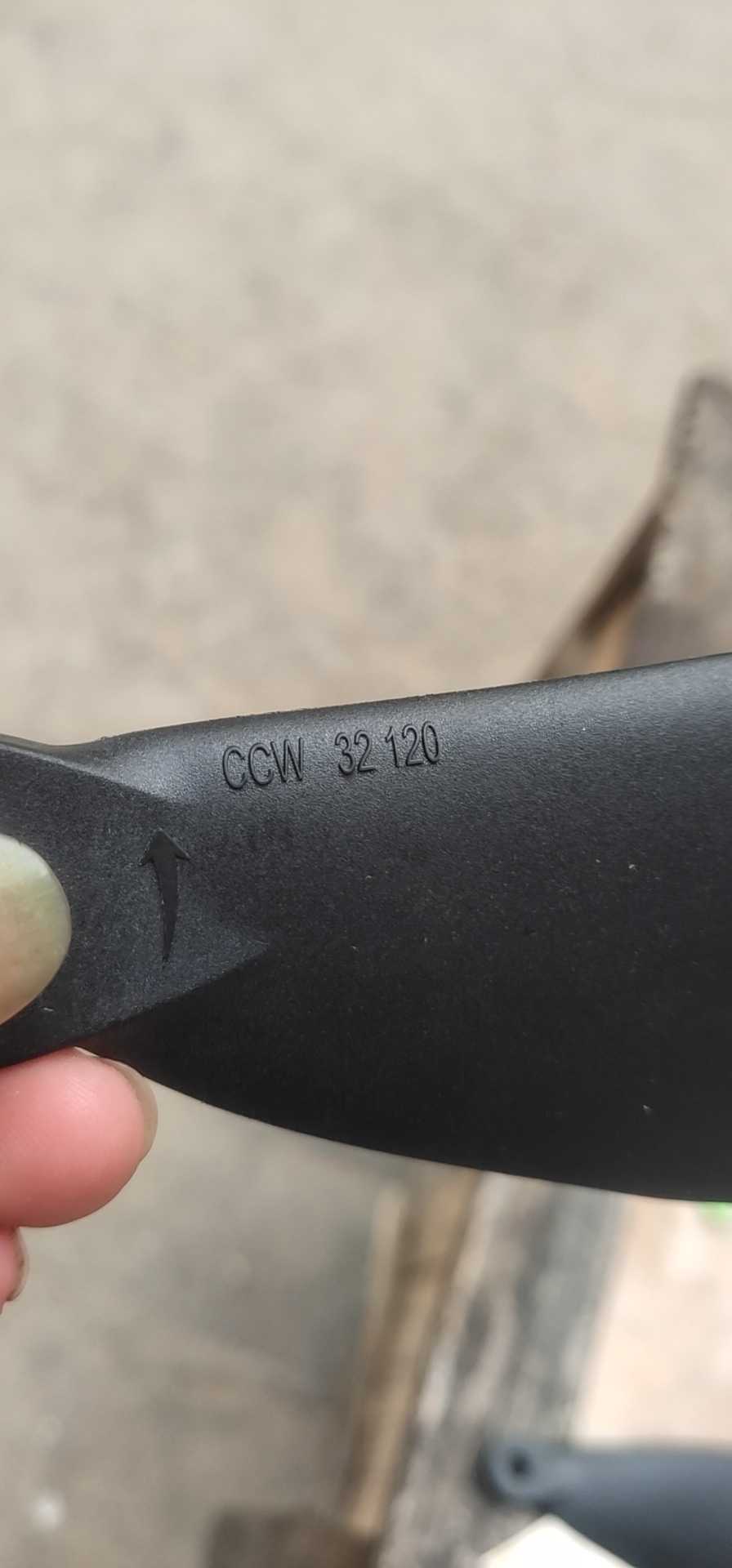 32120 carbon Folding propeller 1 pair Two electrical machinery The amount 4 blades in total Half the pros and consin the Agricultural Machinery/Farm tools/Plastic sheeting , Agricultural Machinery , Farm UAV category - from Buy2taobao.com to provide professional Taobao agent buy service