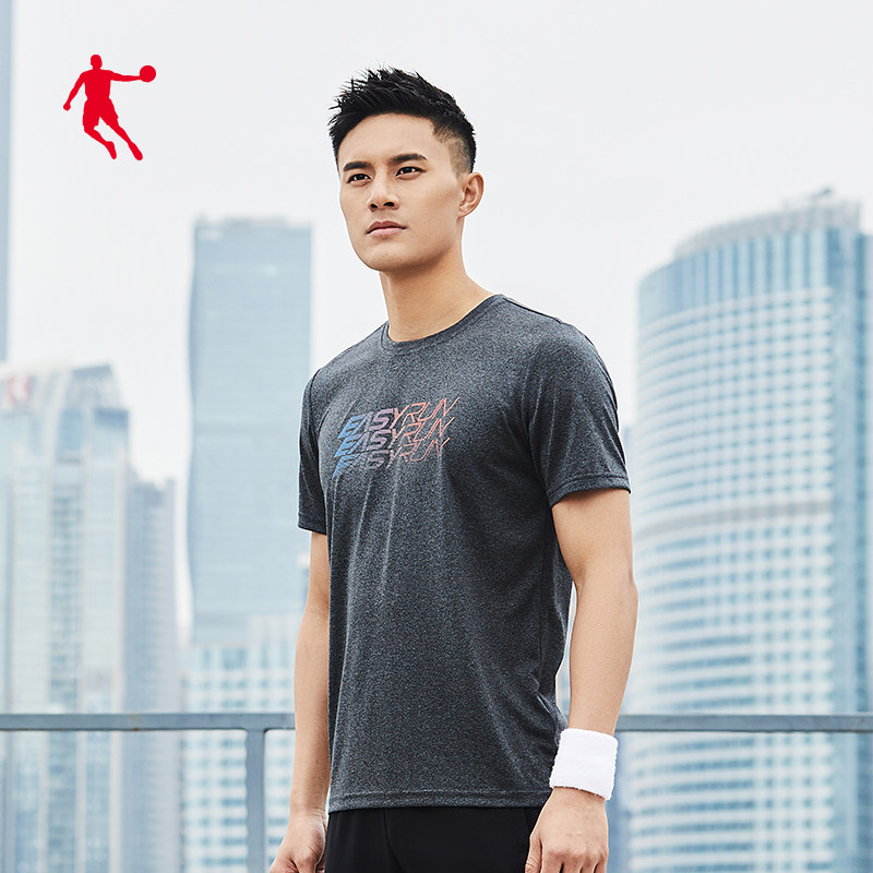 乔丹运动t恤男2020夏季新款透气休闲潮流短袖健身t恤男士运动上衣