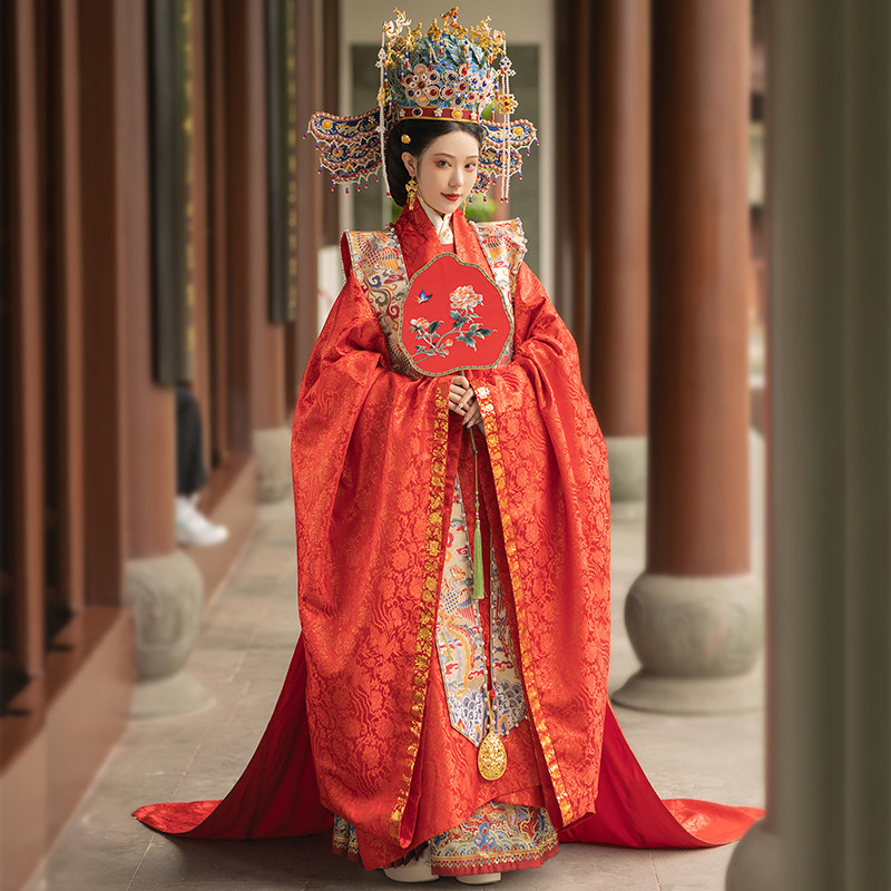 【砚滨纱】明制汉服配圆领马面凤冠霞帔暗纹缎金通拖尾大衫