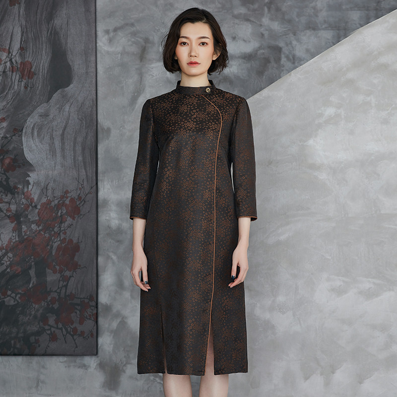 合璧缘春夏新绿竖条纹显瘦莨绸香云纱v领5分短袖单侧开衩连衣裙女