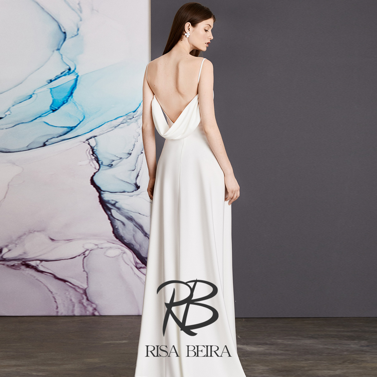 RISA设计师原创《流仙》白色吊带修身露背极简风旅拍轻婚纱礼服裙