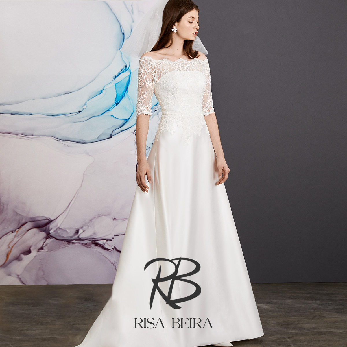 RISA设计师原创《闲静》优雅一字肩中袖蕾丝缎面修身A字裙轻婚纱