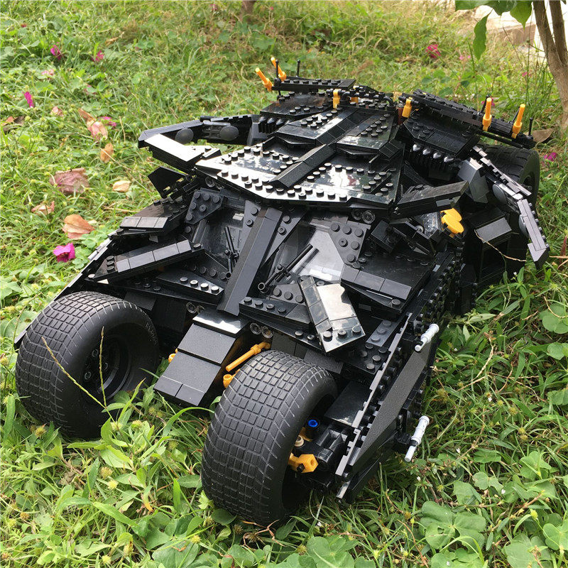 乐高蝙蝠侠战车模型终极蝙蝠车积木成年高难度大型拼装儿童玩具