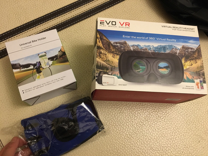 车载手机支架和手套和VR眼镜