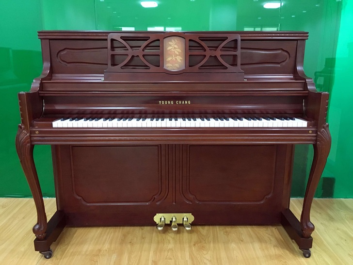 昆明二手钢琴钢琴出租进口高端英昌UC-118钢琴